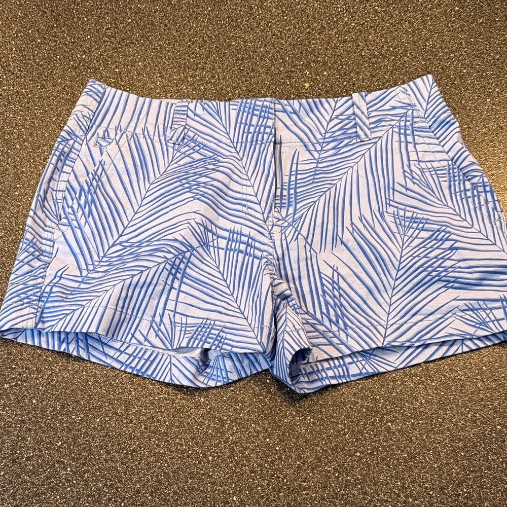 NWT Vineyard Vines White and Blue Palm Leaf Shorts - size 6